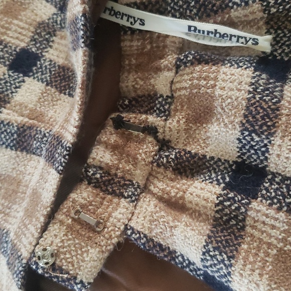 Vintage Burberry Large Skirt Suite & Jacket Plaid Detachable Faux Fur Collar - Picture 15 of 16